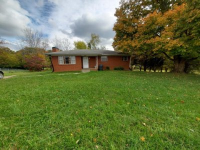 White Pine TN Single Family Home Active-Contingent: $159,000